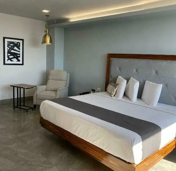 اتاق سوپریور با تخت بزرگ, Zegen Hoteles Desayuno Incluido