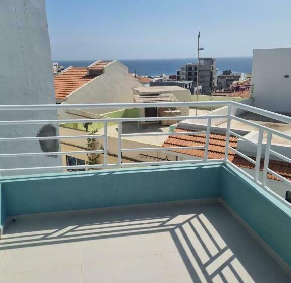 اتاق استاندارد با بالکن, Praia Guest House