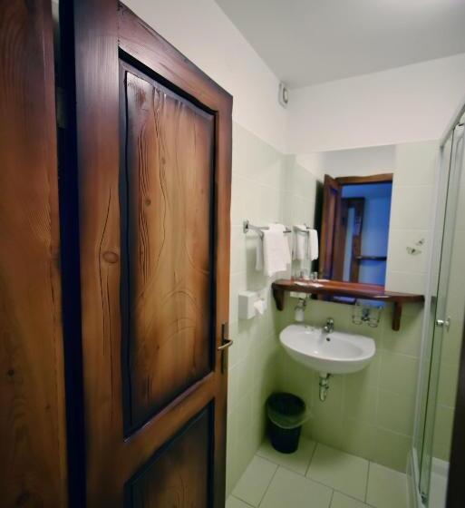 スタンダードルーム, Camelot Club