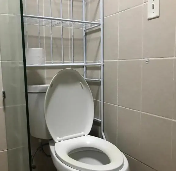 Standard-huone, Axelmaria