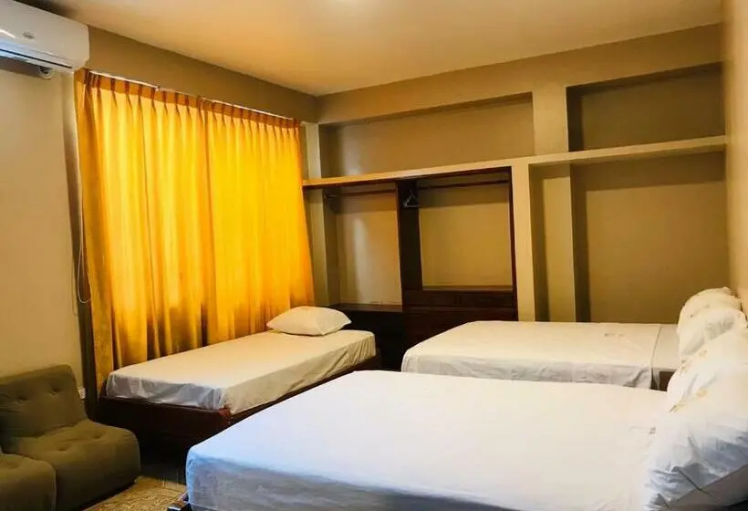Camera Tripla Standard, Hostal Vs