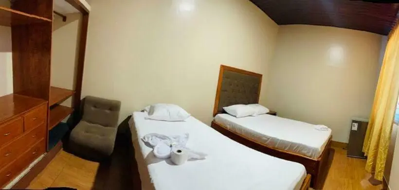 Camera Standard, Hostal Vs