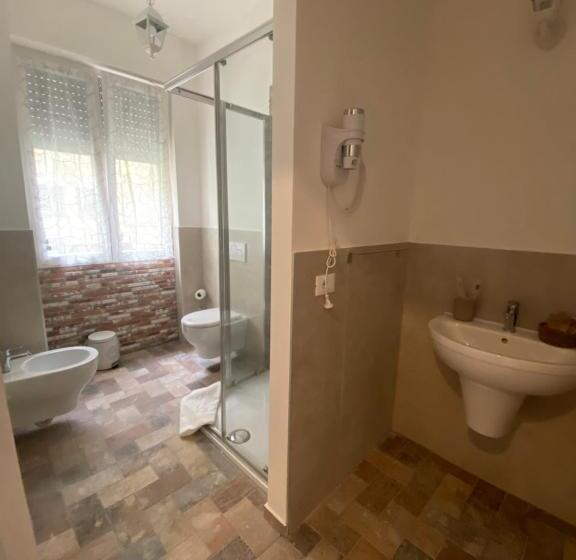 패밀리 룸, Lecco Lake