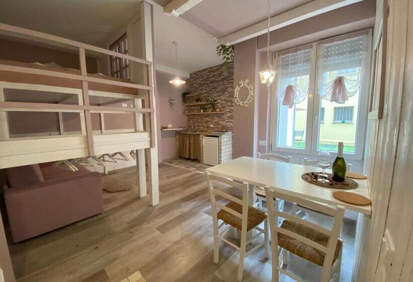 패밀리 룸, Lecco Lake