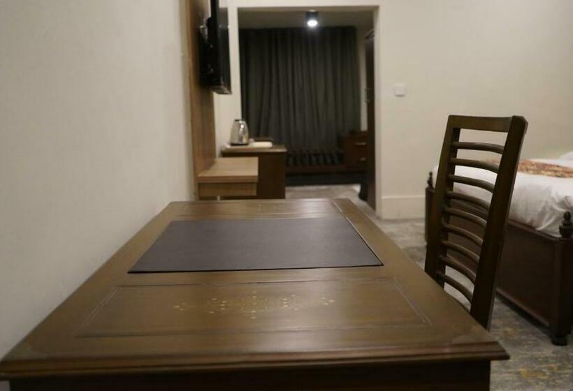 سوییت اجرایی, Destination Heritage Peshawar