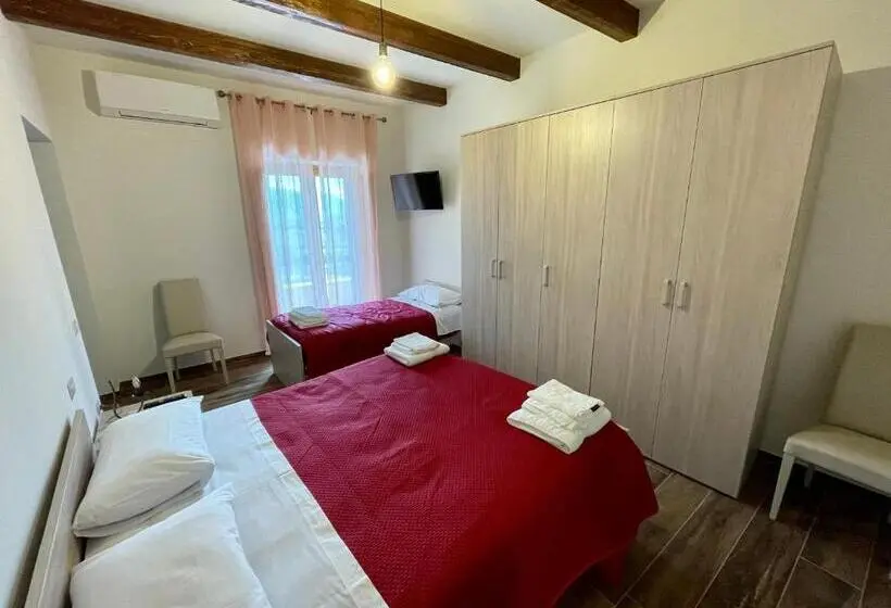スタンダードトリプルルーム, B&b San Marco
