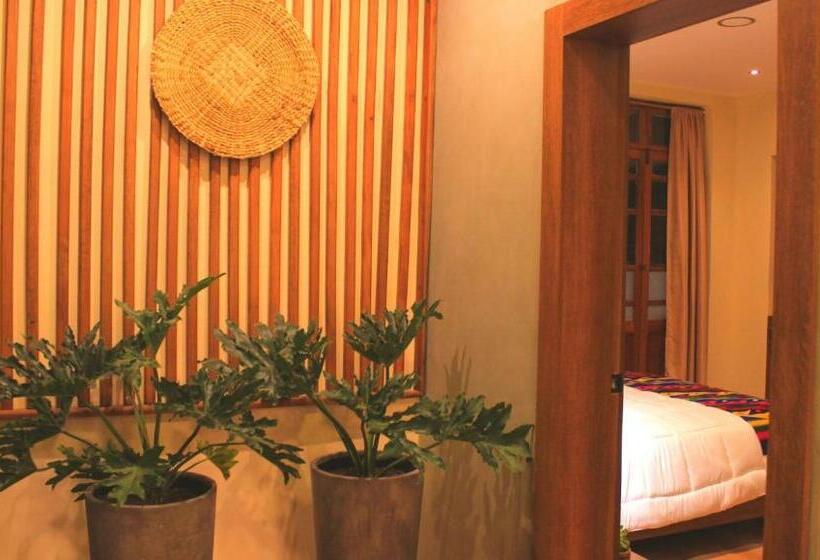 スーペリアールーム, Inti Quito