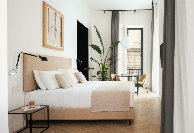 سوئیت با تخت بزرگ, Mirabilis Relais