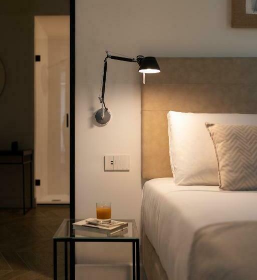 سوئیت با تخت بزرگ, Mirabilis Relais