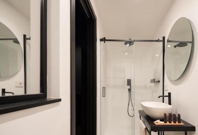 اتاق لوکس, Mirabilis Relais