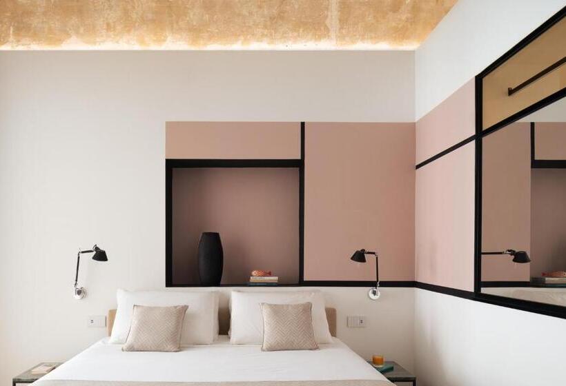 اتاق سوپریور, Mirabilis Relais