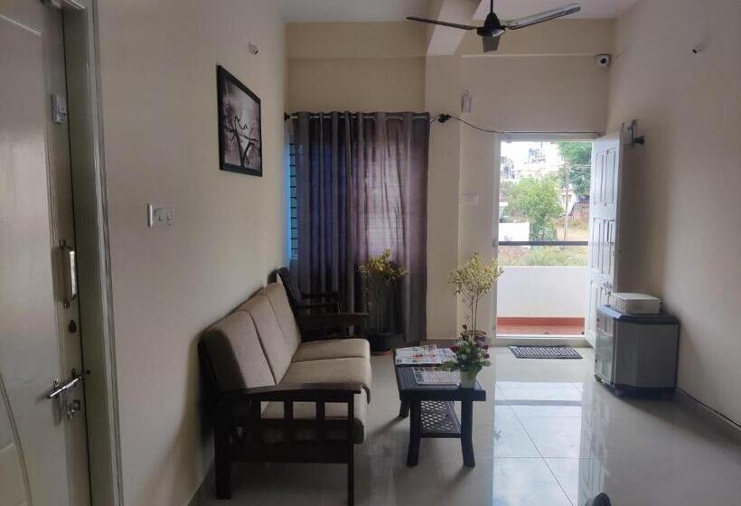 带大床的豪华间, Happy Holiday Inn Service Apartment