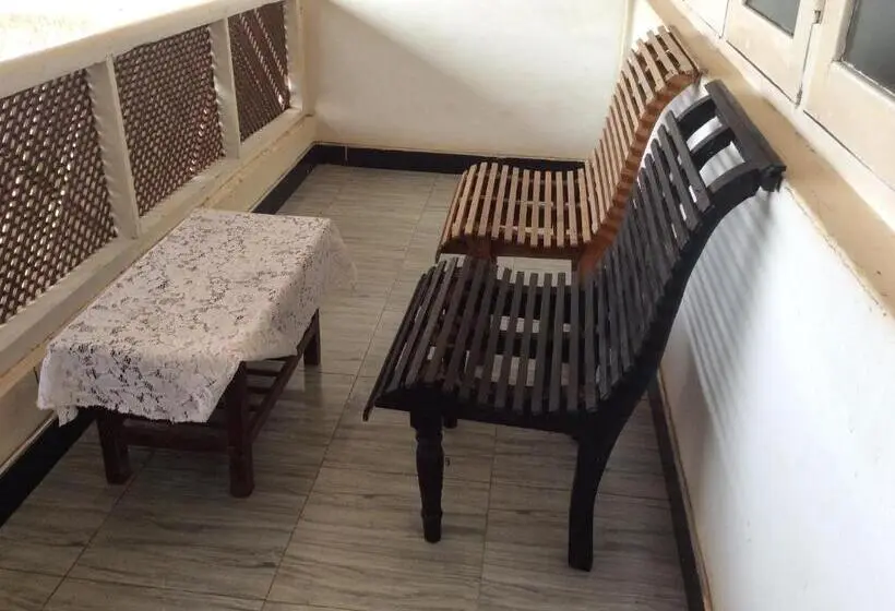 اتاق لوکس با بالکن و چشم‌انداز دریا, New Rest House Sea View
