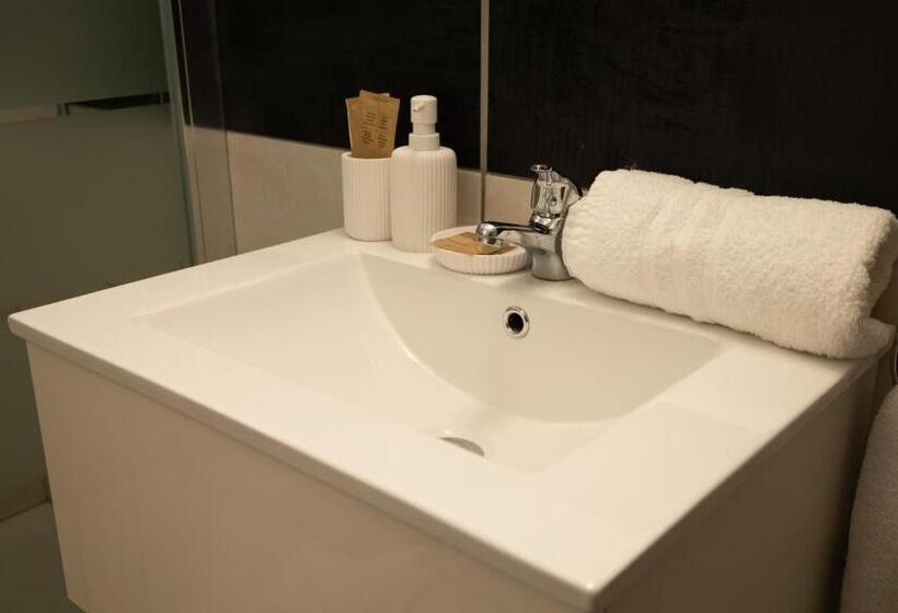 سوییت جونیور, Locanda Del Buongustaio