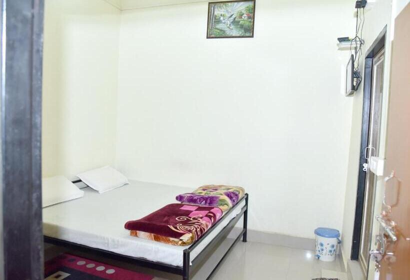 חדר סטנדרט עם מיטת קינג, Ankur Guest House, Prayagraj