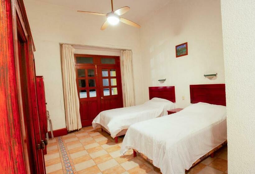 اتاق اکونومی, Nueva Antequera