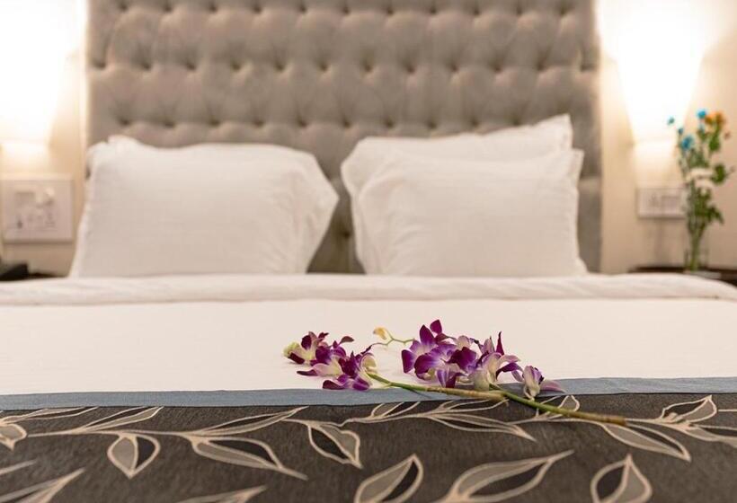 Deluxe Kamer met Uitzicht op het Zwembad, The Verda De Miranda Resort Morjim North Goa