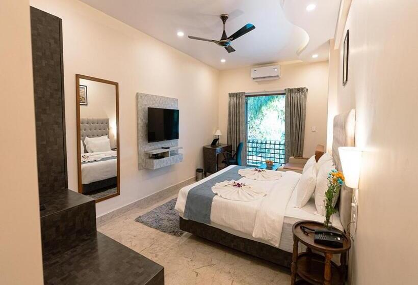 프리미엄 룸 풀장 전망, The Verda De Miranda Resort Morjim North Goa