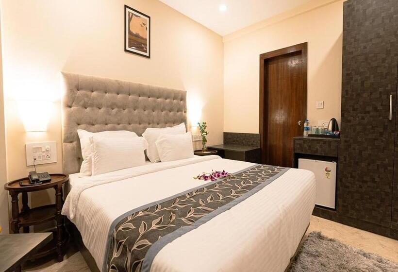 Deluxe Kamer met Uitzicht op de Bergen, The Verda De Miranda Resort Morjim North Goa