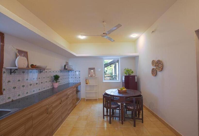 Villa 1 Makuuhuone, Woodpegger By The Beach, Mandrem