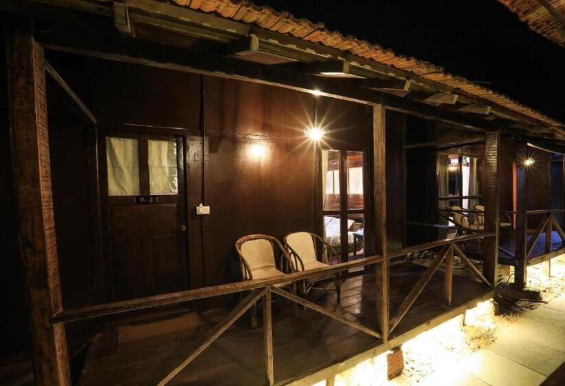 Maja/Mökki, Woodpegger By The Beach, Mandrem