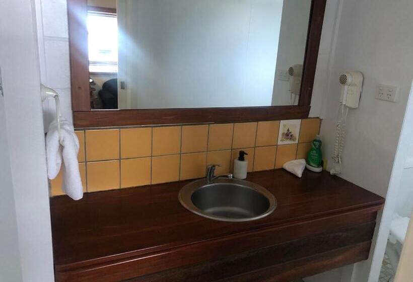 Семейный Номер, Kilcoy Motel