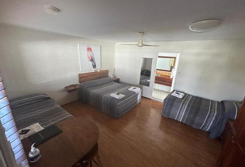 Семейный Номер, Kilcoy Motel