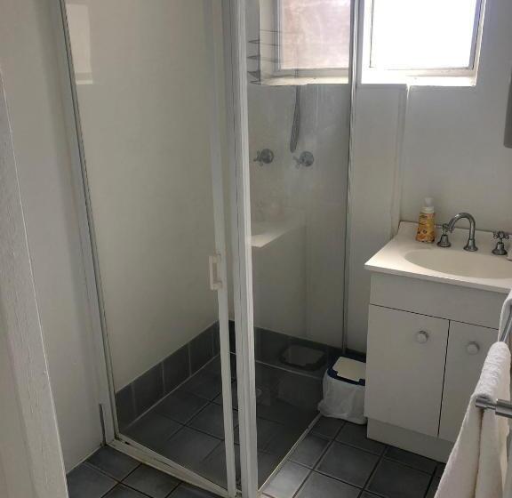 Семейный Номер, Kilcoy Motel