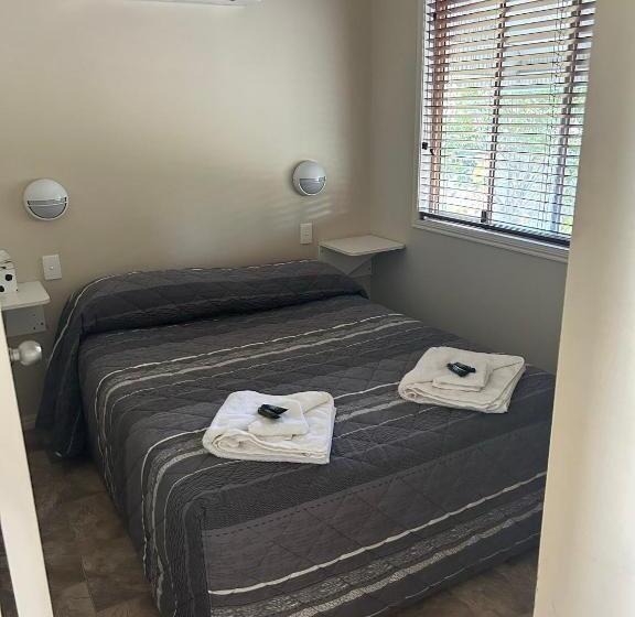 Бунгало Стандарт 3 Спальни, Kilcoy Motel