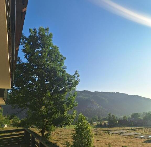 Вилла 1 Спальня, Pensiunea Podul Simonului