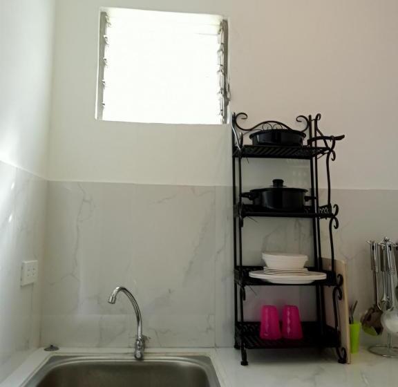 إستوديو سوبيريور, __aplaridel Inn Suites__