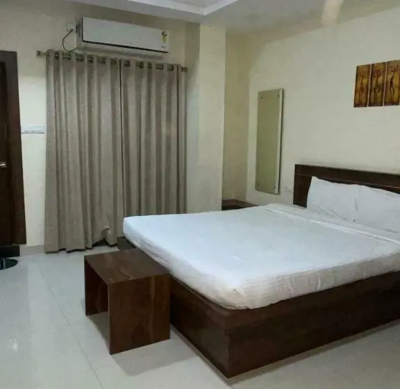 Suite, Maruthi Inn