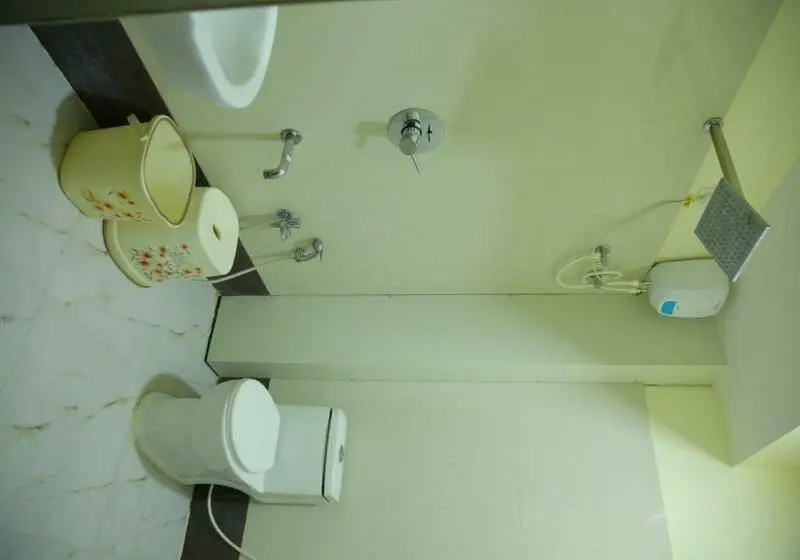 Suite, Maruthi Inn