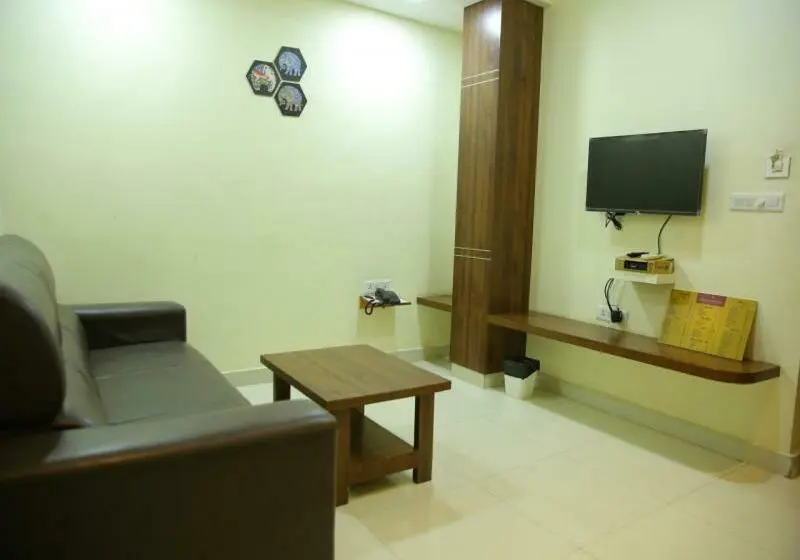 Suite, Maruthi Inn
