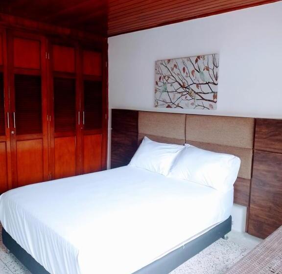 חדר סטנדרט, Med Suites 94