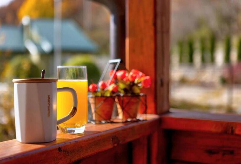 اتاق استاندارد با تراس, Forest Lodges