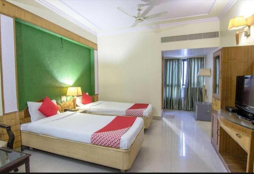 اتاق کلاسیک سه تخته, Flagship Heaven