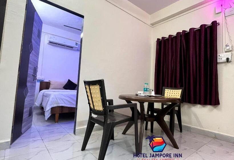 デラックススイート, Jampore Inn