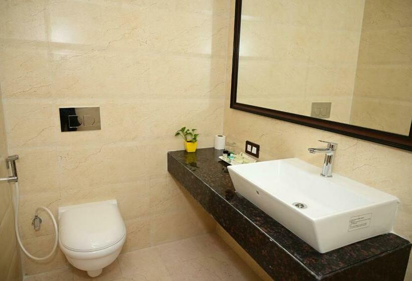 수피리어 룸, Pipul Padmaja Pride