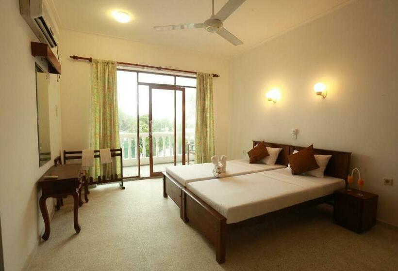 オーシャンビューのスタンダードシングルルーム, Sumadai Beach