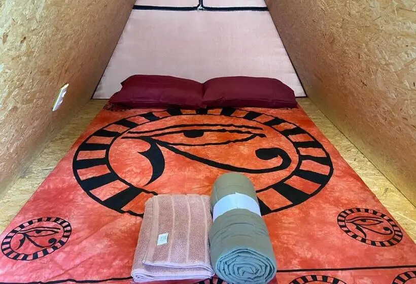 Mökki 1 Makuuhuone, Ashram Apg
