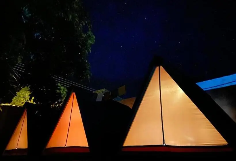 Mökki 1 Makuuhuone, Ashram Apg