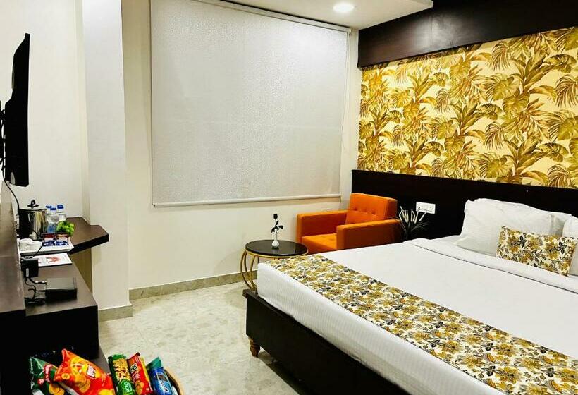 Suite with lake view, Park Airport Zone Hyderabad