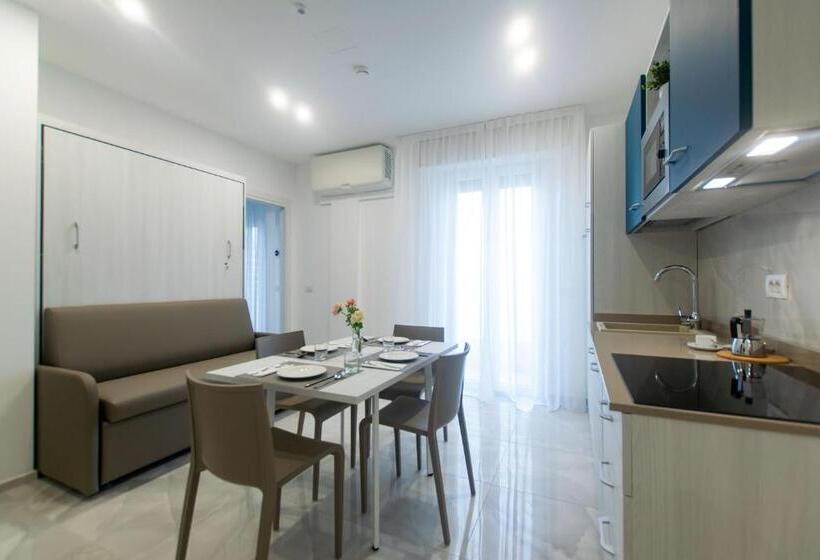 Apartamento 1 Dormitório Vista Mar, Residence Flow R
