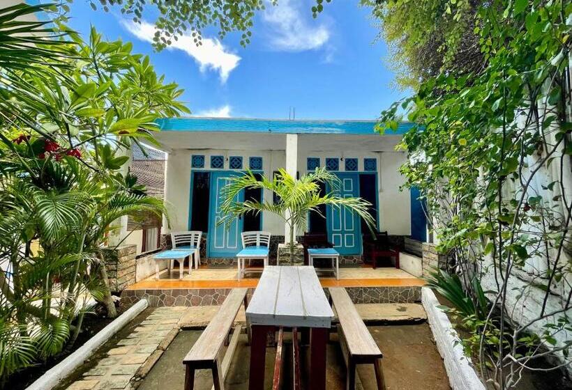 Номер Basic, The House Hostel