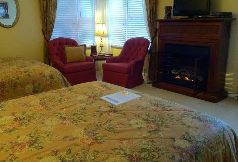 クイーンサイズベッドのスタンダードルーム, Brookside Mountain Mist Inn B&b