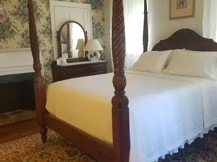デラックスルーム, Centennial House