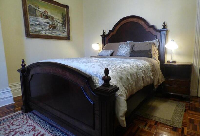 חדר דלוקס, Gingerbread Manor