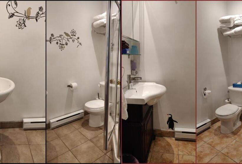 חדר דלוקס, Gingerbread Manor