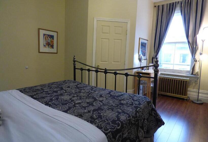 חדר דלוקס, Gingerbread Manor